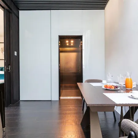 Harbour Exclusive B&B 트라니
